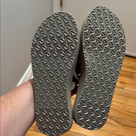 Teva Olowahu Slip-On Sandals for Women - Picture 4 of 5